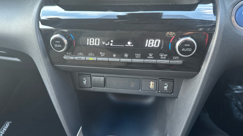 Toyota Yaris Cross 1.5 Hybrid Excel 5dr CVT Hybrid Estate